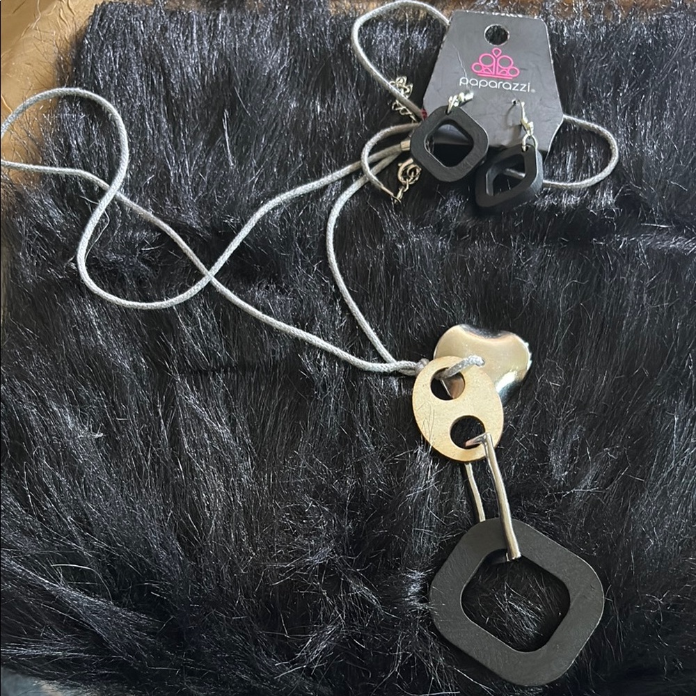 Paparazzi Black and Gold Hair Accessories